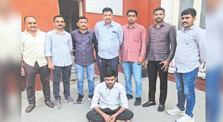 Aajkaal Daily (Desh Pardesh Ni Aajkaal)