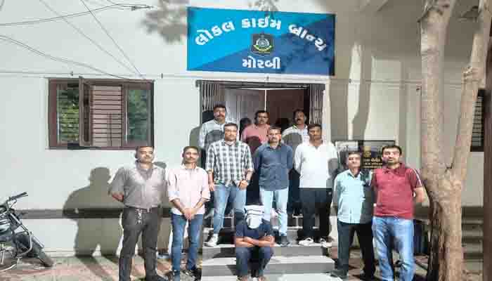 Aajkaal Daily (Desh Pardesh Ni Aajkaal)