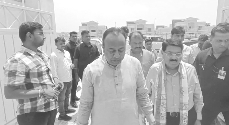 Aajkaal Daily (Desh Pardesh Ni Aajkaal)