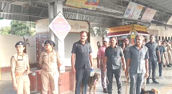 Aajkaal Daily (Desh Pardesh Ni Aajkaal)