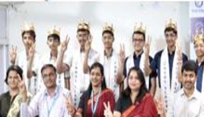 Aajkaal Daily (Desh Pardesh Ni Aajkaal)