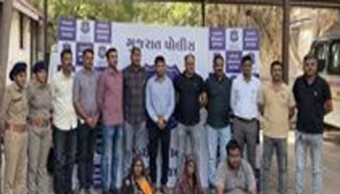 Aajkaal Daily (Desh Pardesh Ni Aajkaal)