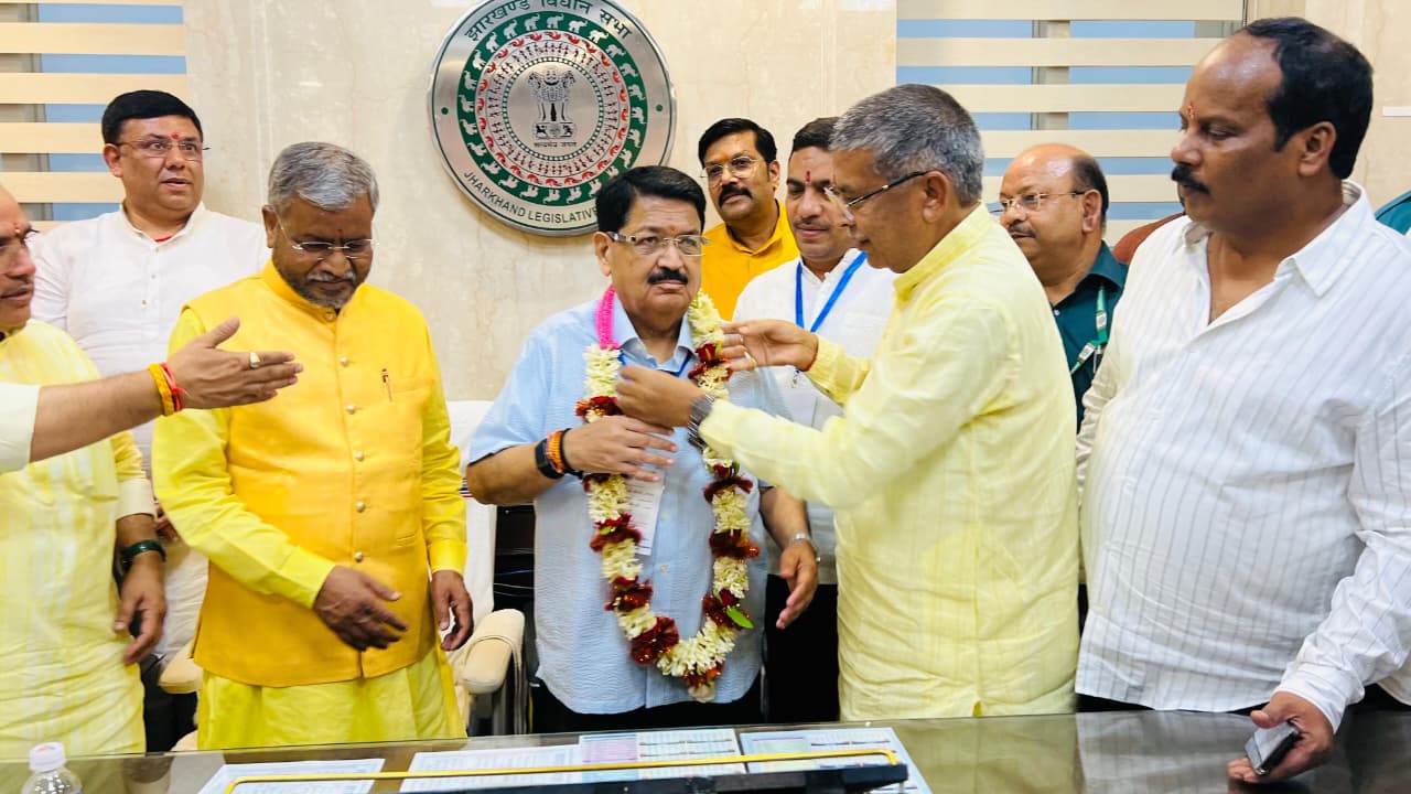 Aajkaal Daily (Desh Pardesh Ni Aajkaal)